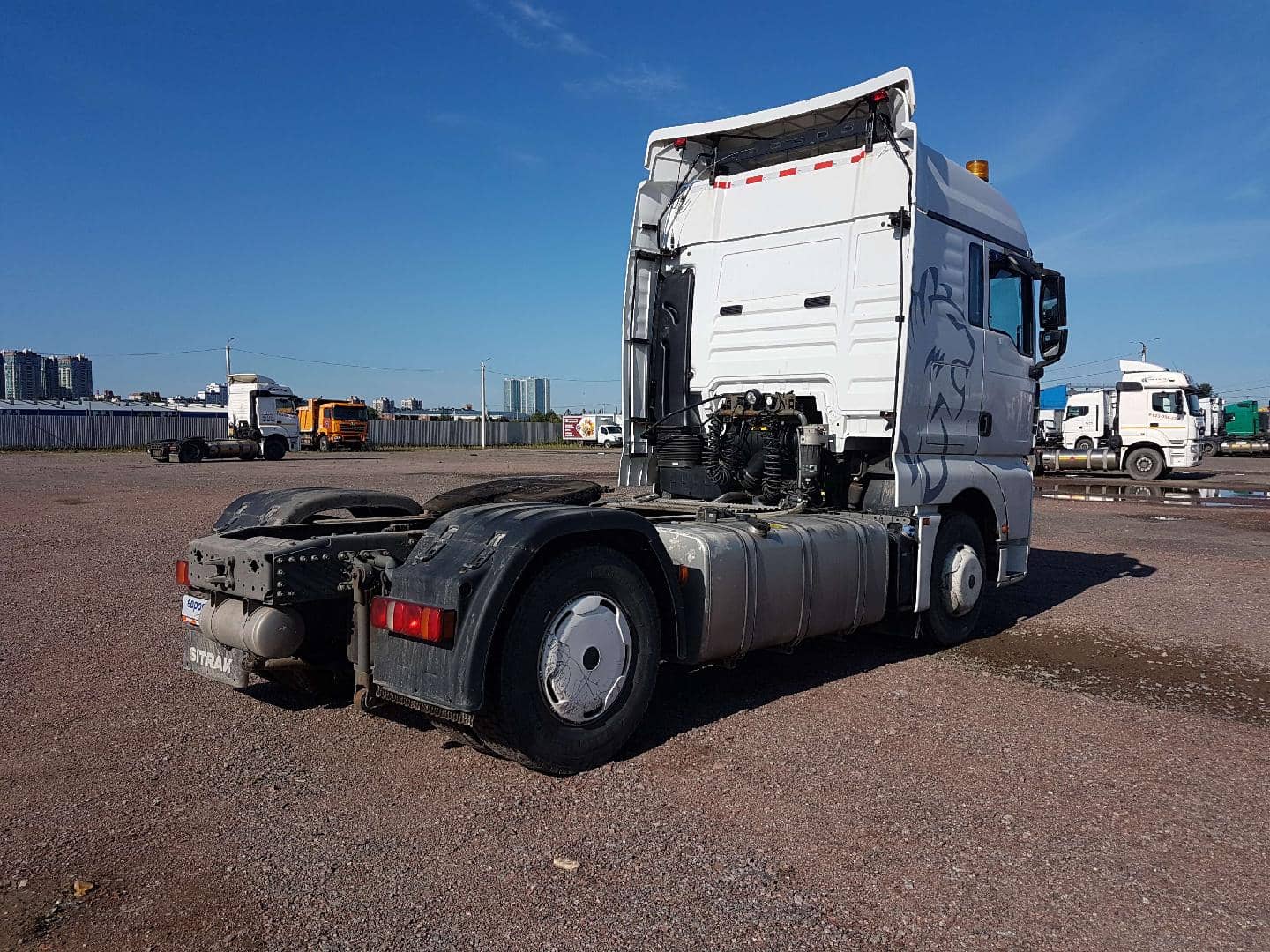 Sitrak ZZ4186V391HE,  416 504 км, 2023 года в лизинг