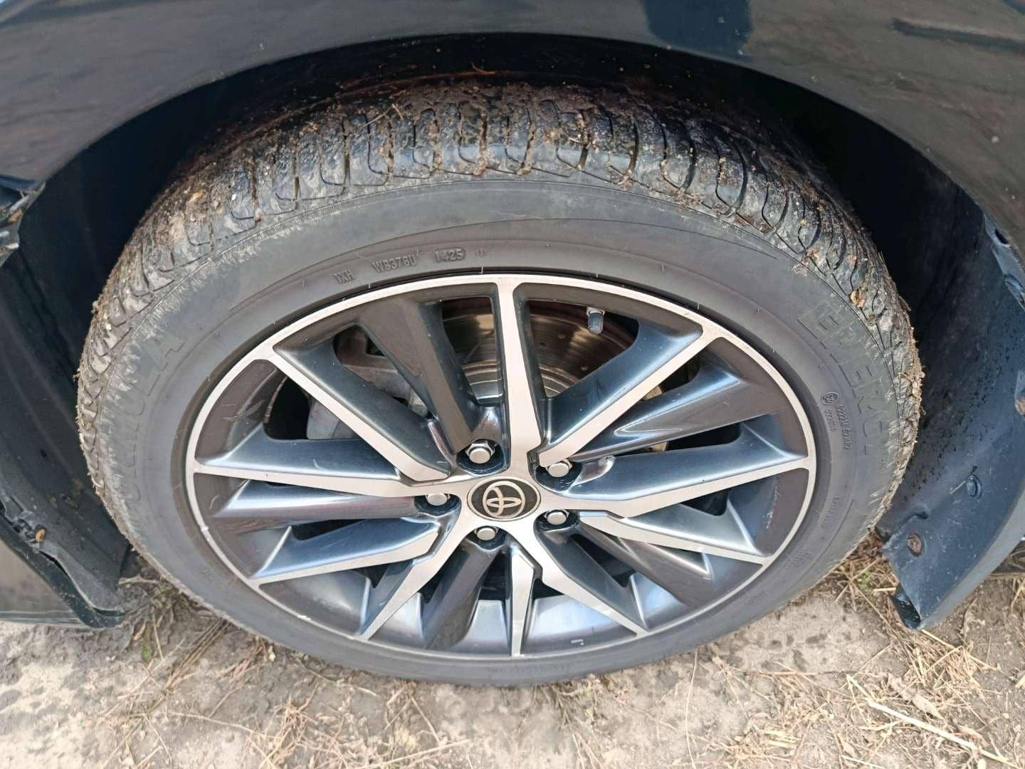 Toyota Camry,  176 327 км, 2021 года в лизинг