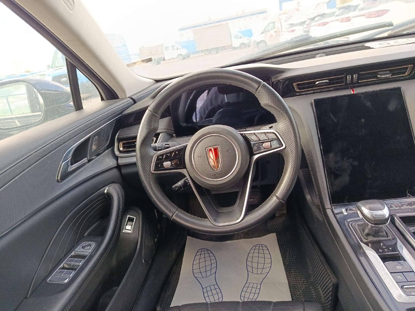 Hongqi H5,  149 995 км, 2024 года в лизинг