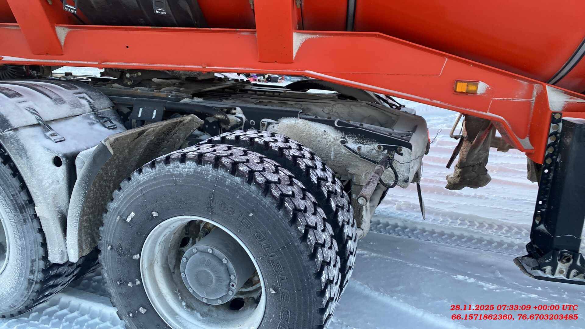 Shacman SX42584V324,  271 697 км, 2022 года в лизинг