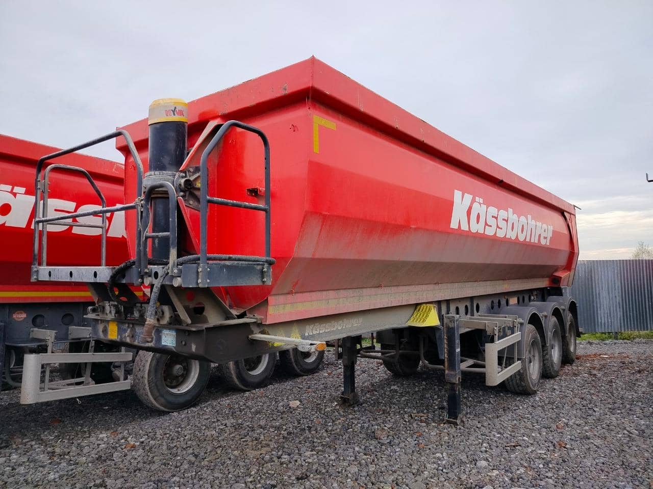 KASSBOHRER Самосвальный DL 32