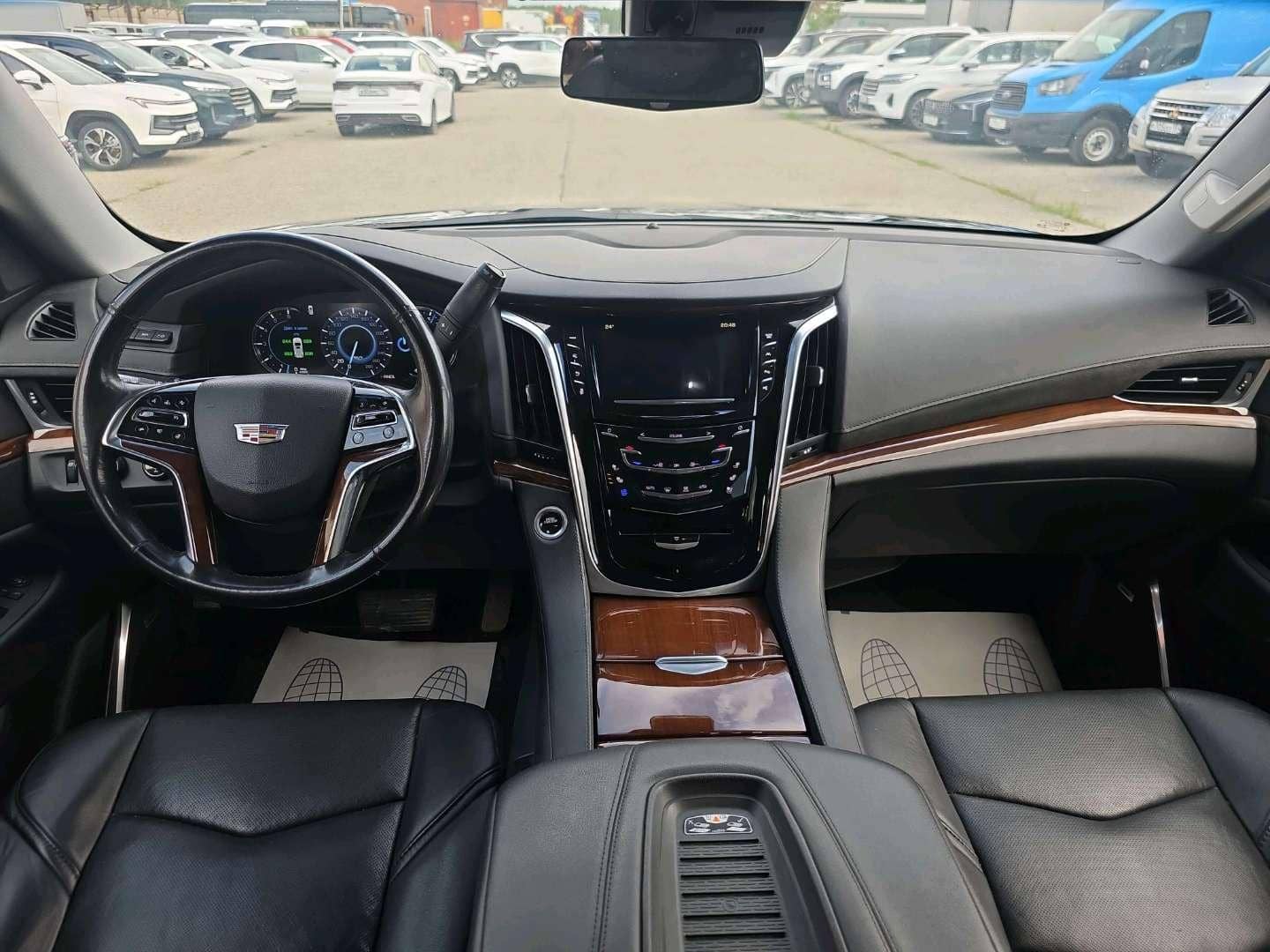 Cadillac Escalade,  85 993 км, 2019 года в лизинг