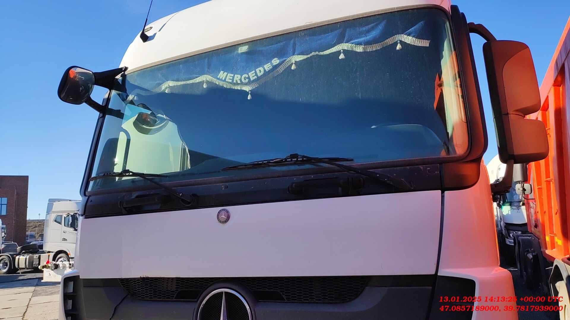Mercedes-Benz Actros 3 1844 LS 4x2 (Megaspace),  1 000 000 км, 2018 года в лизинг