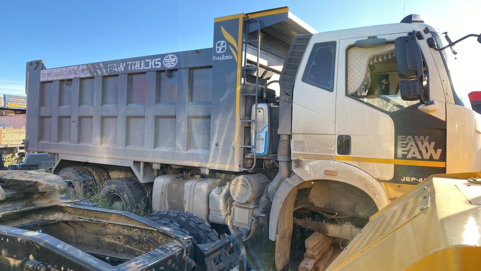 FAW CA3250P66K24L1TE5 6x6,  100 000 км, 2022 года в лизинг