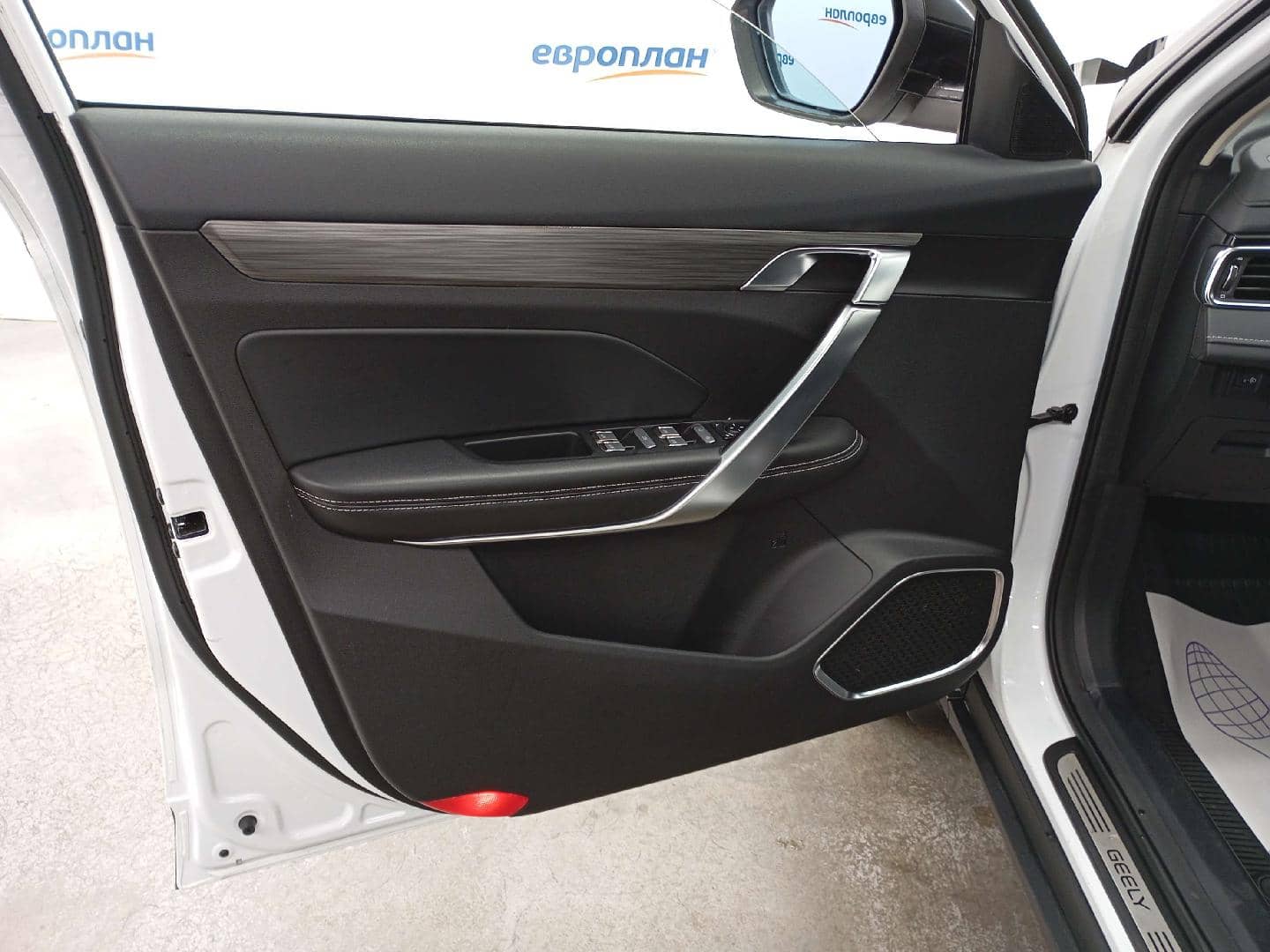 Geely Atlas Pro,  41 831 км, 2023 года в лизинг