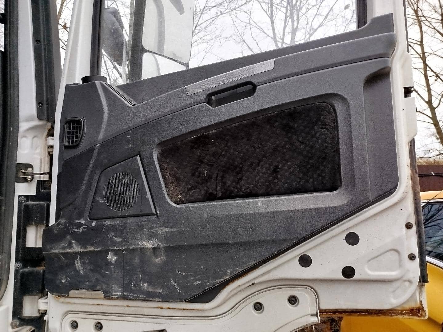 Shacman SX42584W324C,  279 812 км, 2022 года в лизинг