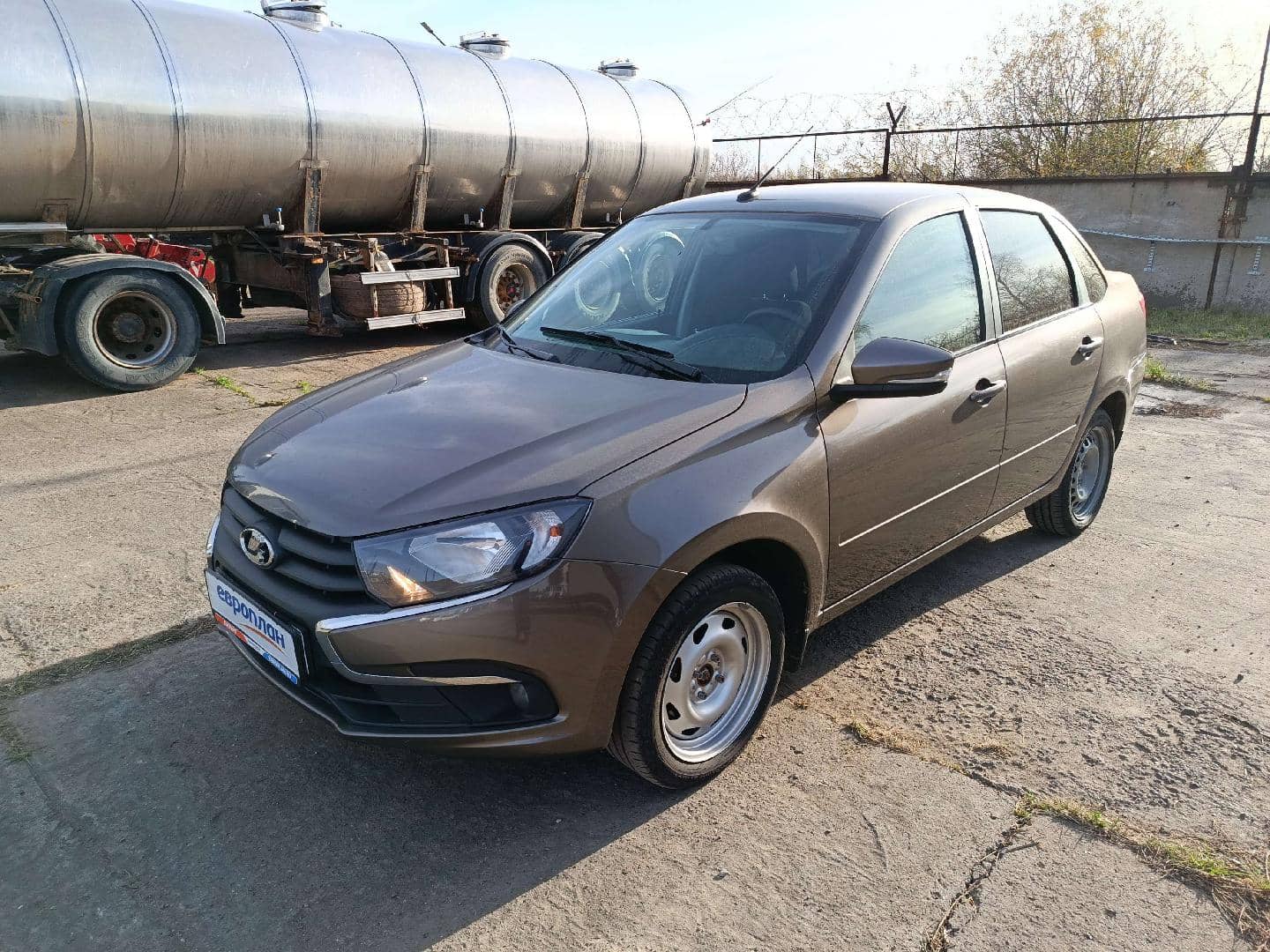 Lada Granta седан,  108 536 км, 2024 года в лизинг