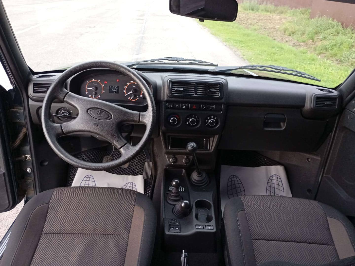 Lada Niva Legend 3 дв,  56 600 км, 2024 года в лизинг