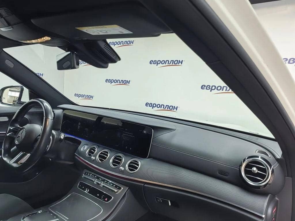 Mercedes-Benz E седан,  69 165 км, 2021 года в лизинг