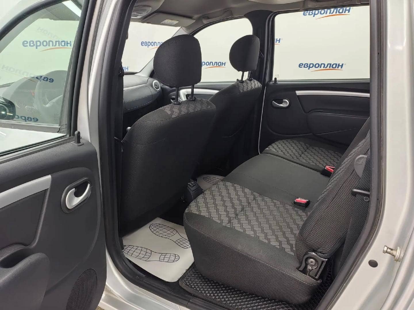 Lada Largus универсал,  76 566 км, 2019 года в лизинг