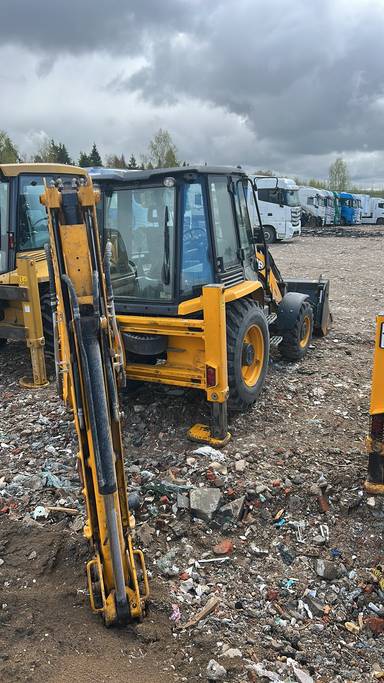 JCB 3CX
