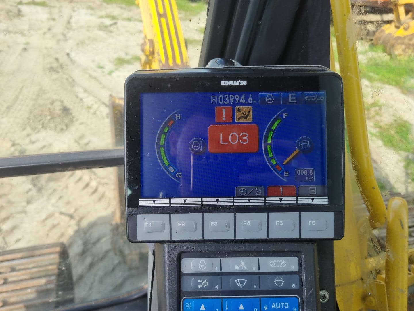 KOMATSU PC220-8MO, 2016 года в лизинг