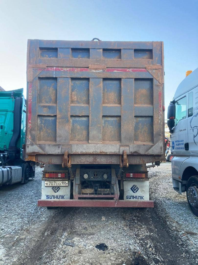 HOWO ZZ3407S3867E 8x4,  88 962 км, 2022 года в лизинг