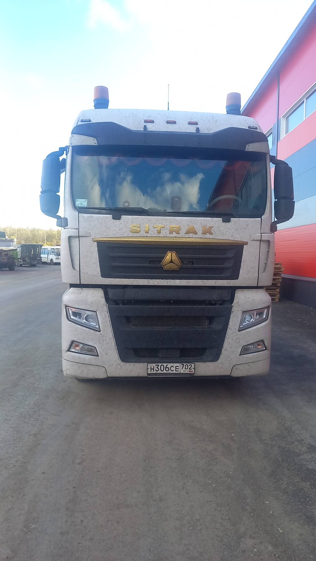 Sitrak C7H MAX ZZ4186V391HE,  251 820 км, 2023 года в лизинг