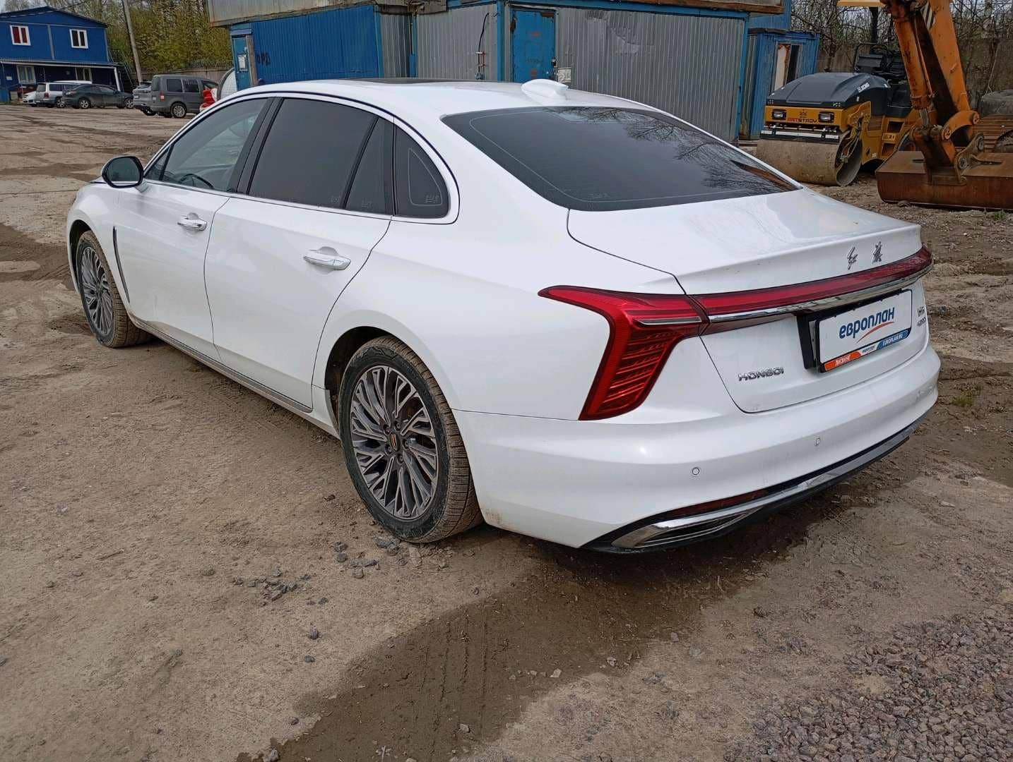 Hongqi H5,  114 325 км, 2023 года в лизинг