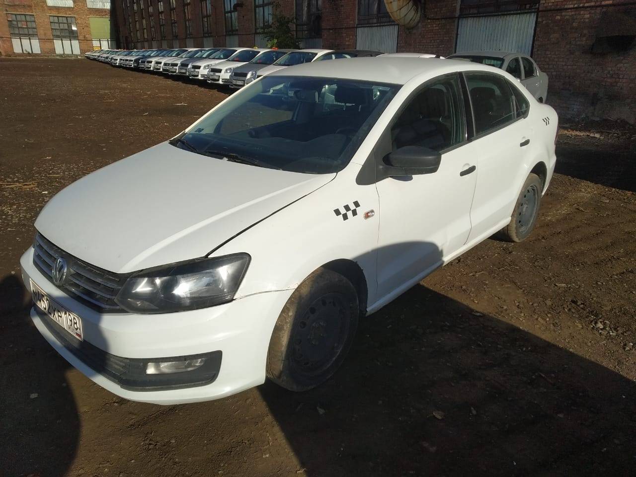 Volkswagen Polo,  226 814 км, 2019 года в лизинг