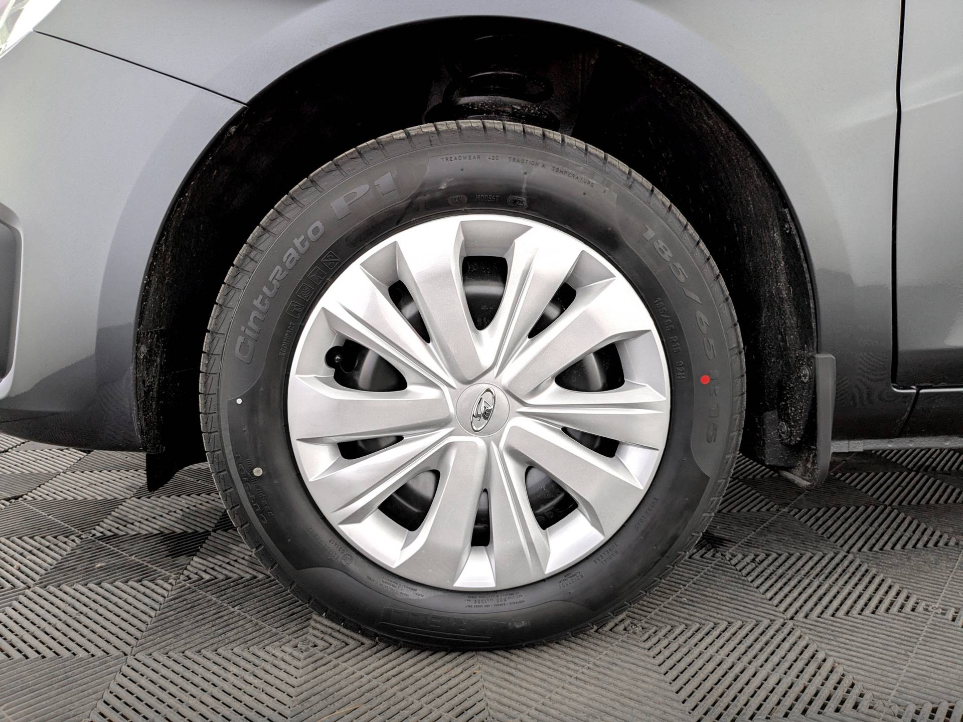 Lada Vesta седан Life 24 1.6 106hp 5MT