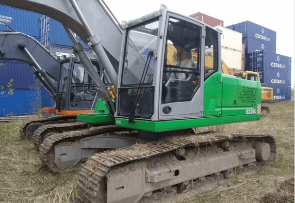 Эксмаш/UMG E225C