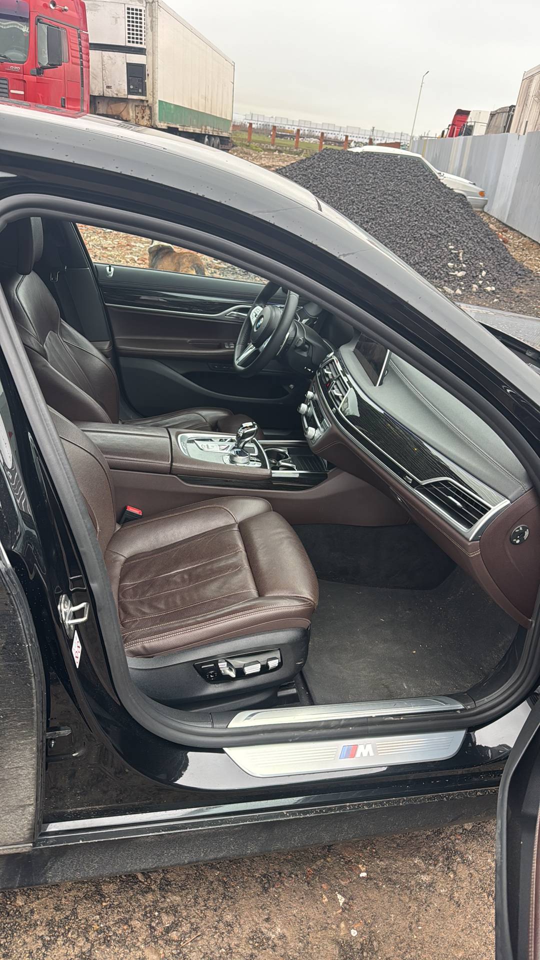 BMW 7 серия,  121 122 км, 2019 года в лизинг