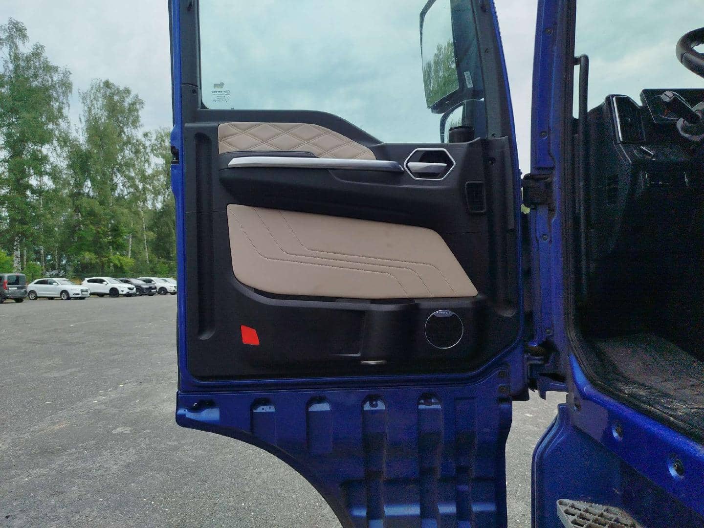 Sitrak C7H MAX ZZ4186V391HE,  587 947 км, 2023 года в лизинг