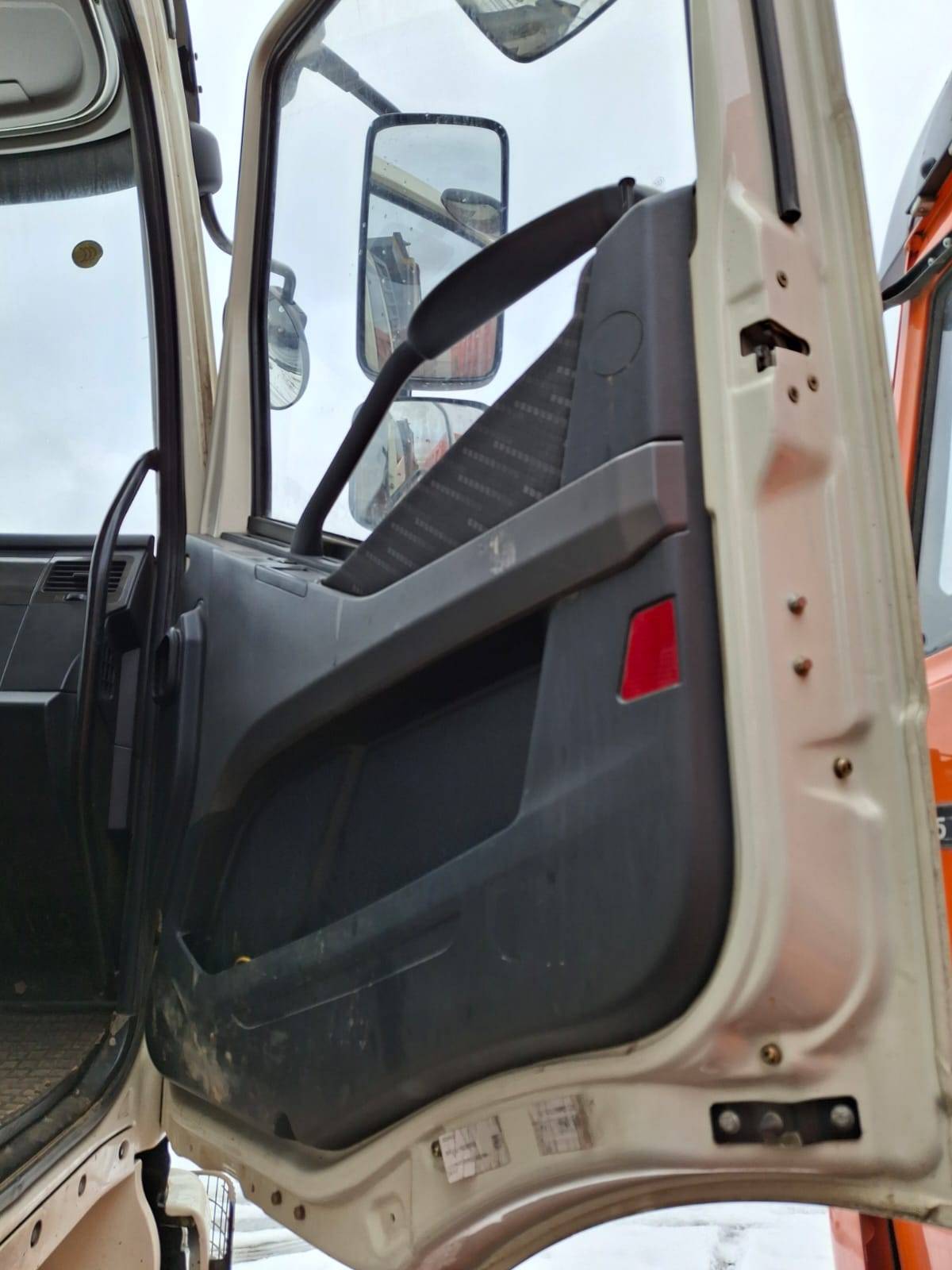 FAW CA3250P66K24T1E5 6х4 Лот 000007338