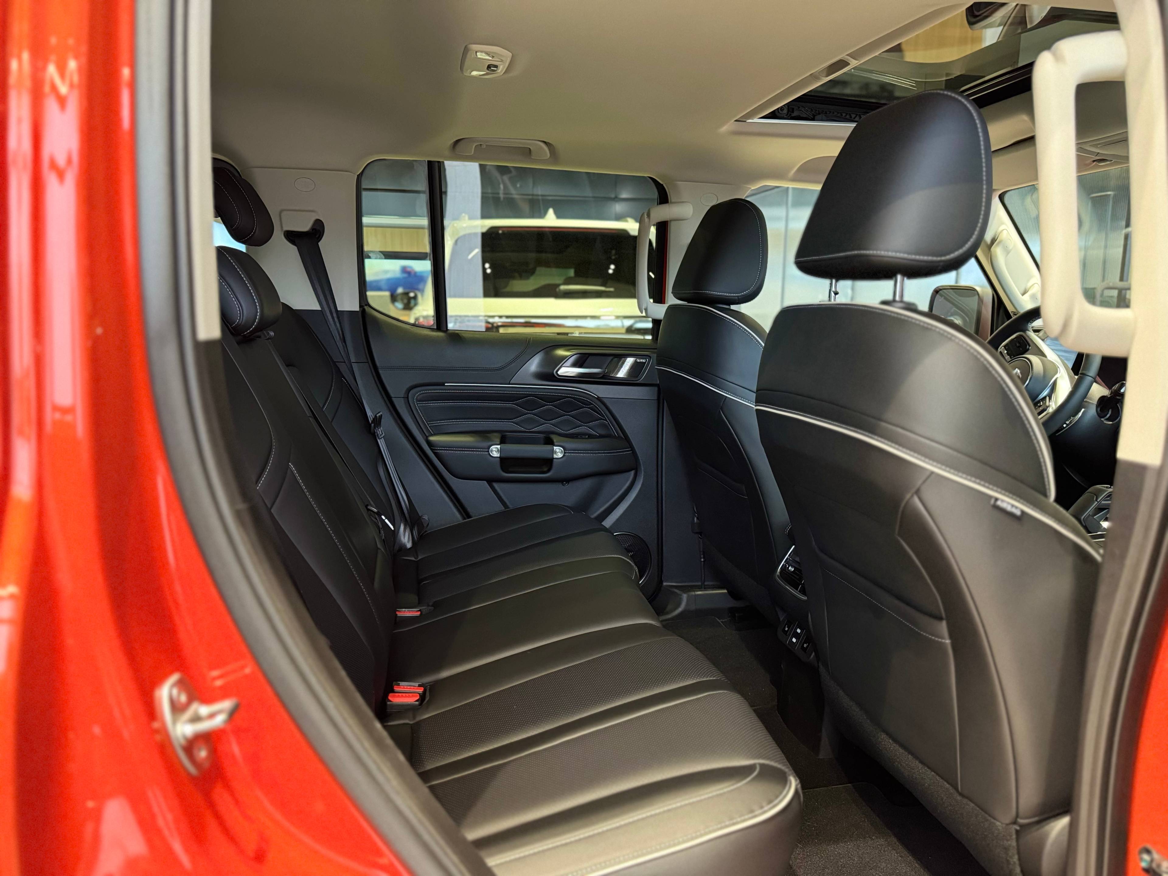 Tank 300 City Premium 2.0 8AT 4WD