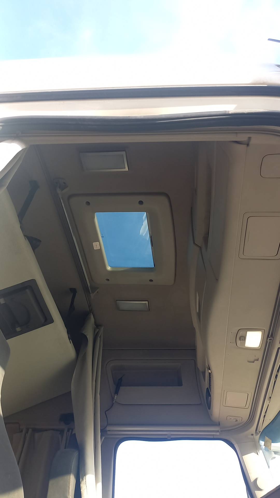 DongFeng DFH4271 6x4,  283 420 км, 2024 года в лизинг