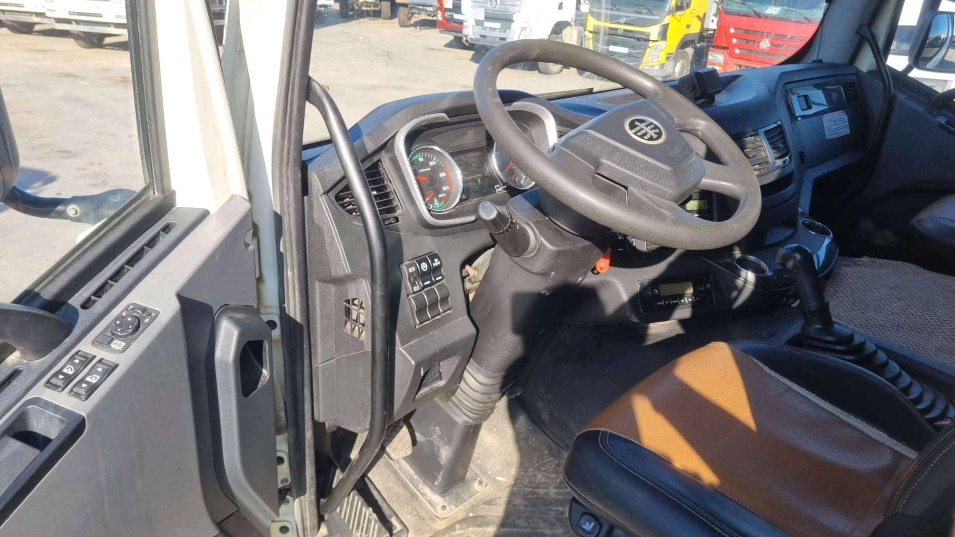 FAW CA3250P66K24L1TE5 6x6,  145 147 км, 2023 года в лизинг