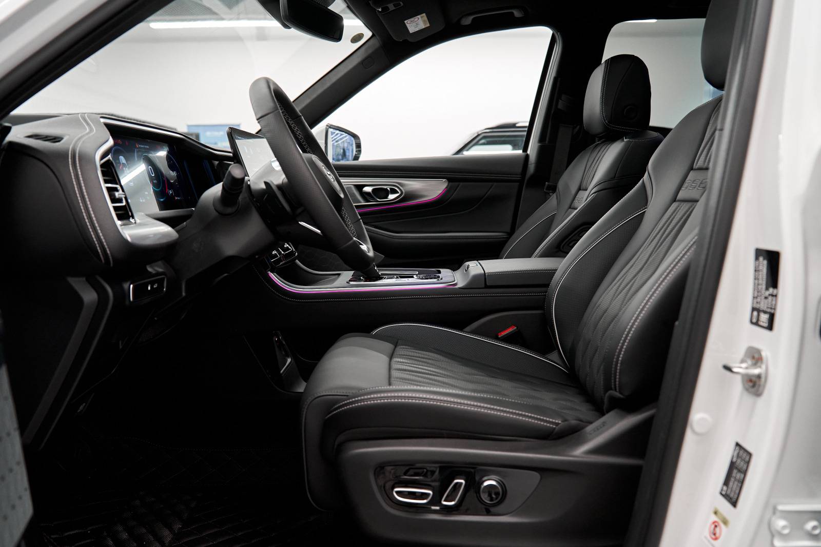 GAC GS8 Джи-Икс Премиум 2.0 АТ полный привод (GX Premium)