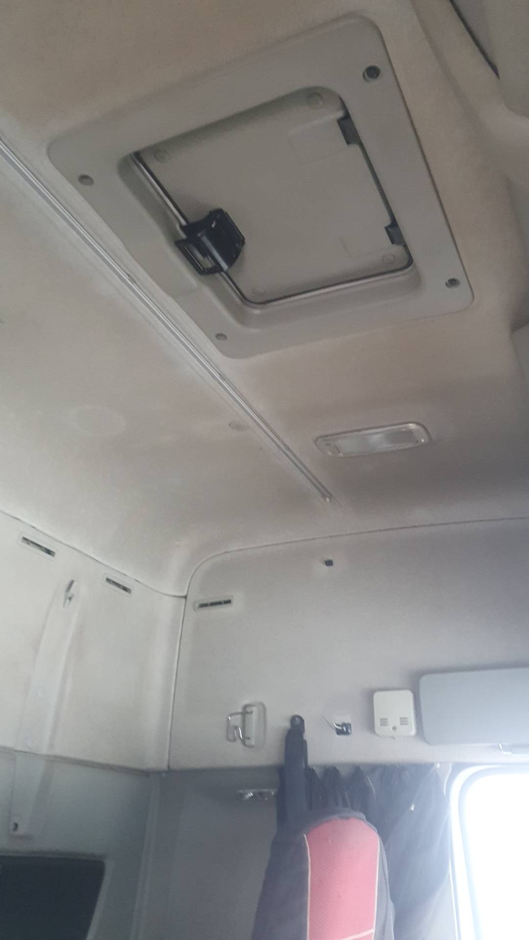 Volvo FMX 460 6x6 (FMX Globetrotter),  300 000 км, 2017 года в лизинг