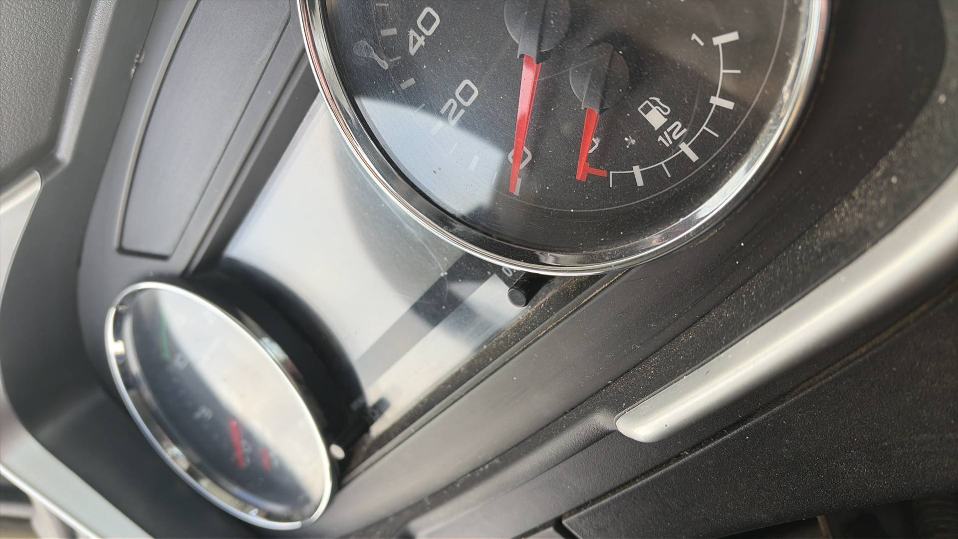 FAW CA3310P66K24T4E5 8х4,  122 050 км, 2022 года