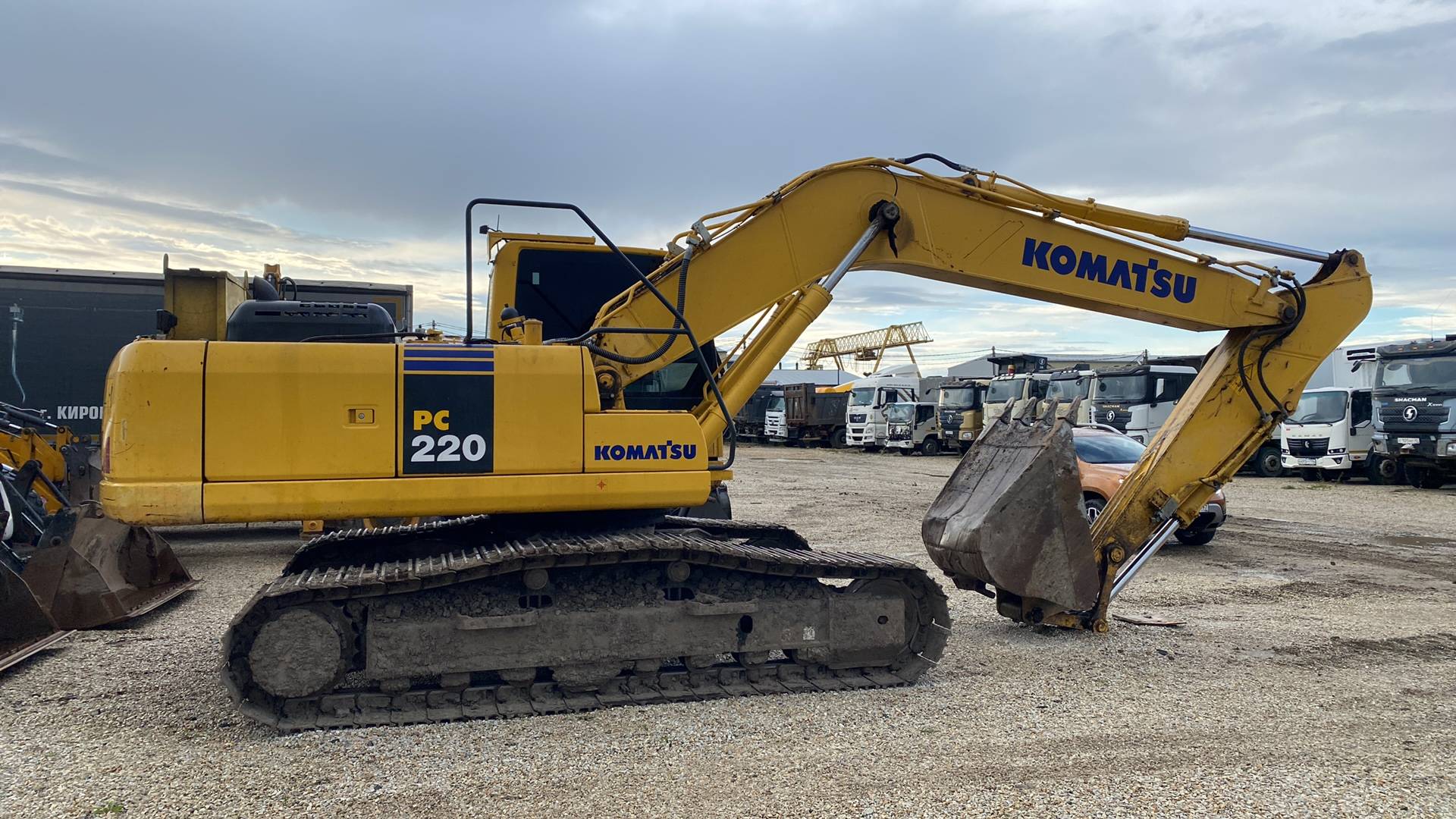 KOMATSU PC220-8MO, 2022 года в лизинг