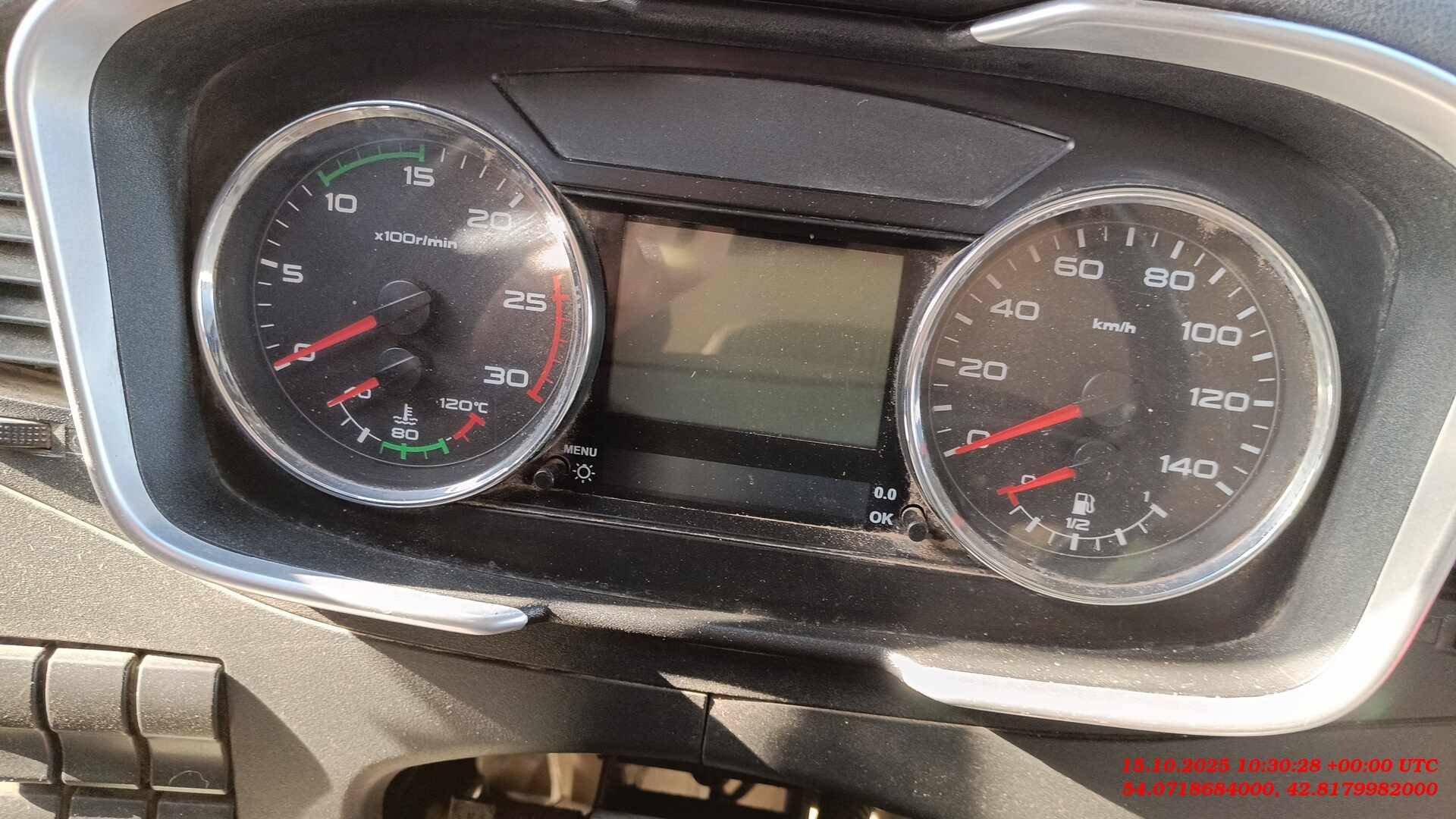 FAW CA3310P66K24T4E5 8х4,  140 685 км, 2023 года в лизинг