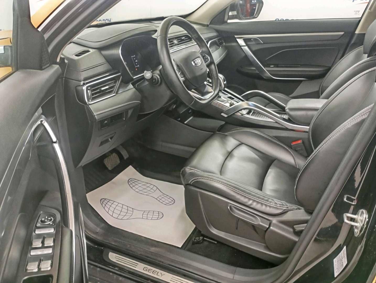 Geely Atlas Pro,  225 676 км, 2023 года в лизинг