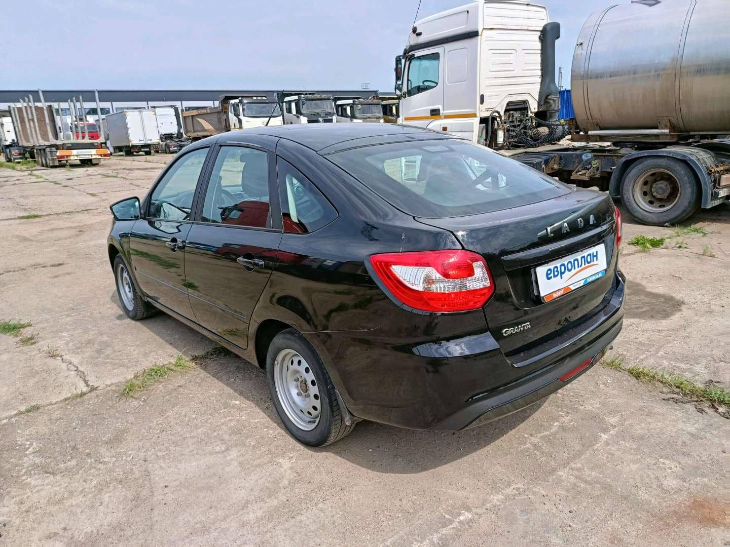 Lada Granta лифтбек,  51 499 км, 2024 года в лизинг