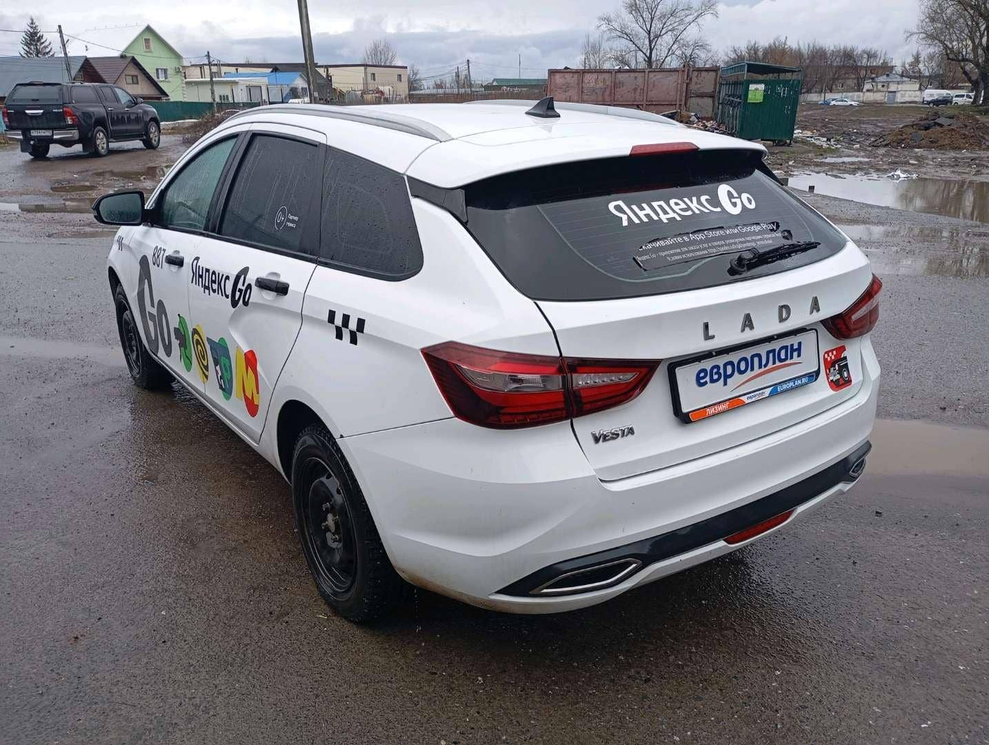 Lada Vesta универсал,  118 885 км, 2024 года в лизинг