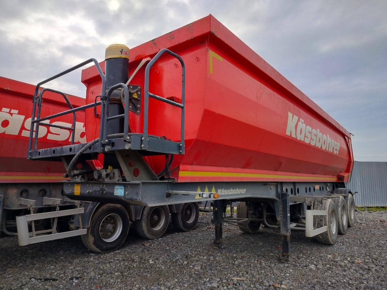 KASSBOHRER Самосвальный DL 32