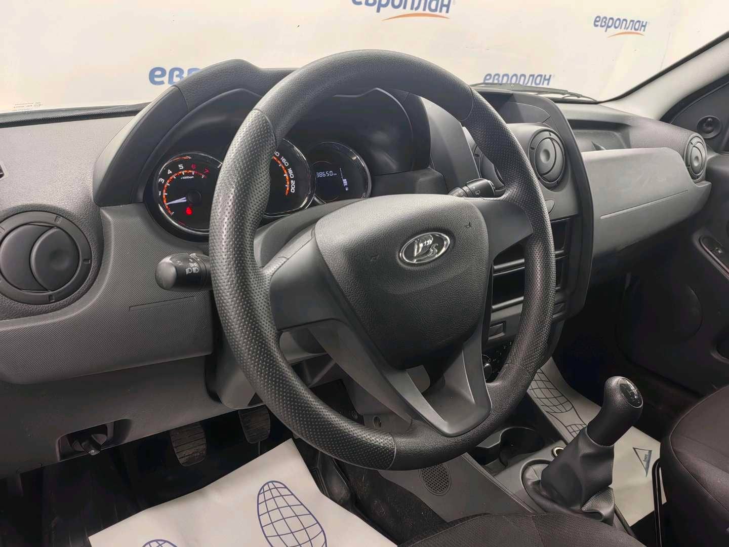 Lada Largus универсал,  38 650 км, 2024 года в лизинг