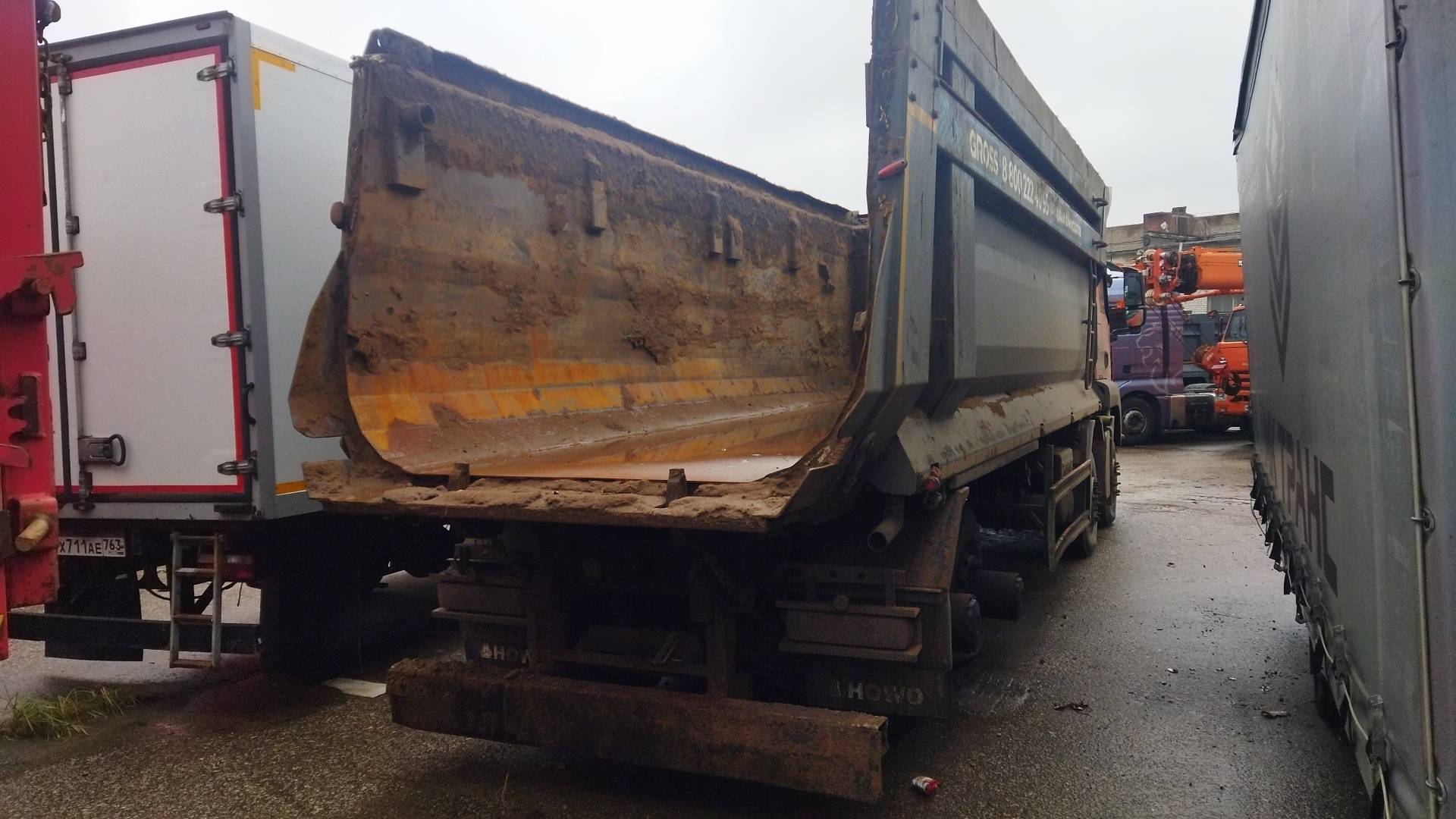 HOWO ZZ3317V386GE1 8х4,  139 672 км, 2022 года