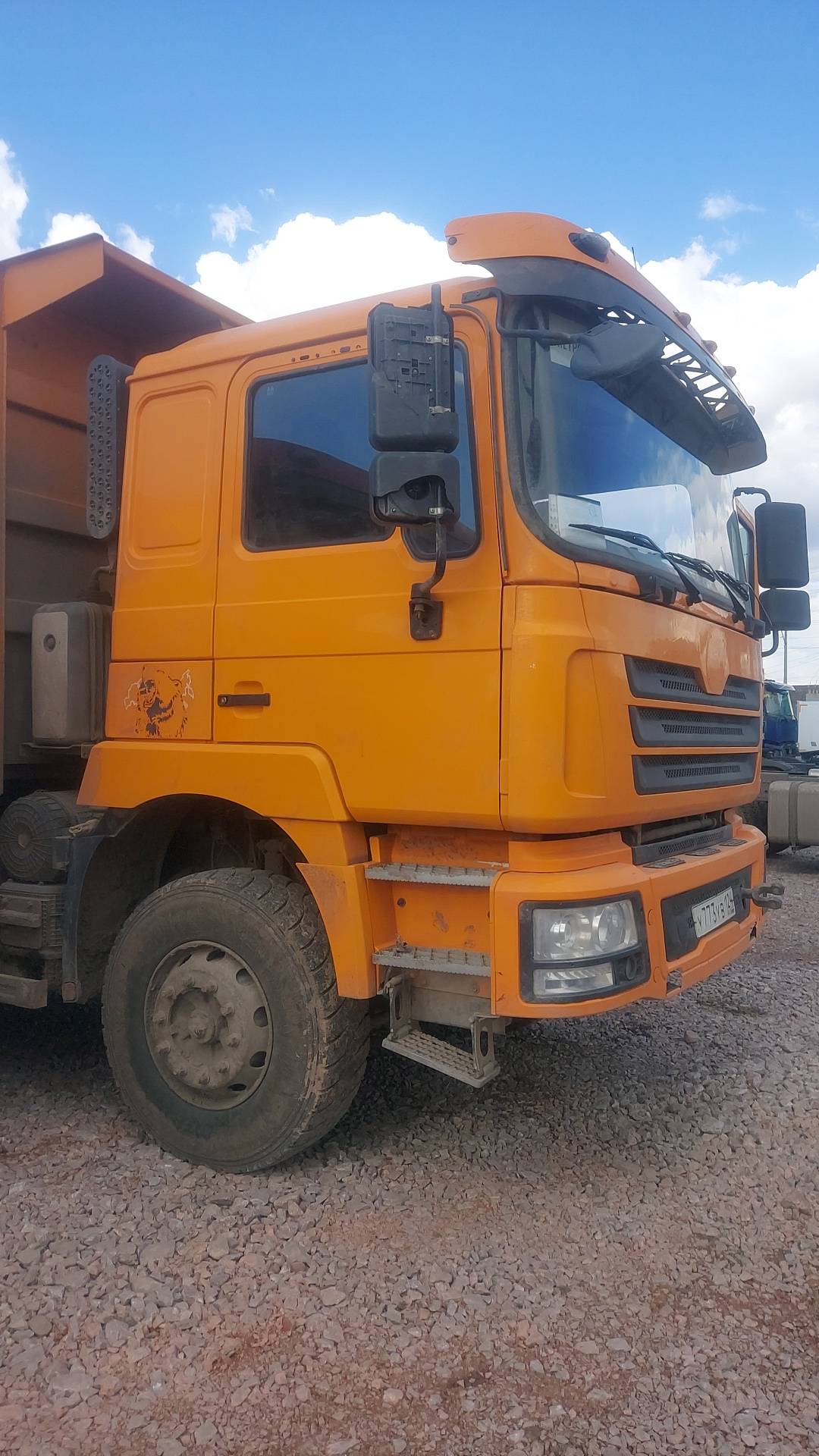 Shacman SX3258DR384,  123 462 км, 2022 года