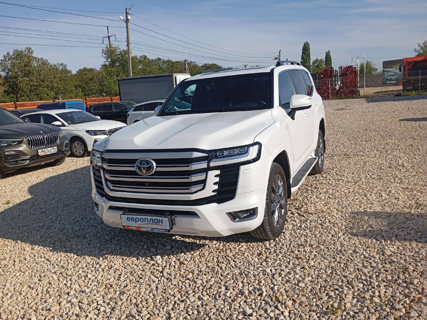 Toyota Land Cruiser 300,  31 213 км, 2024 года в лизинг