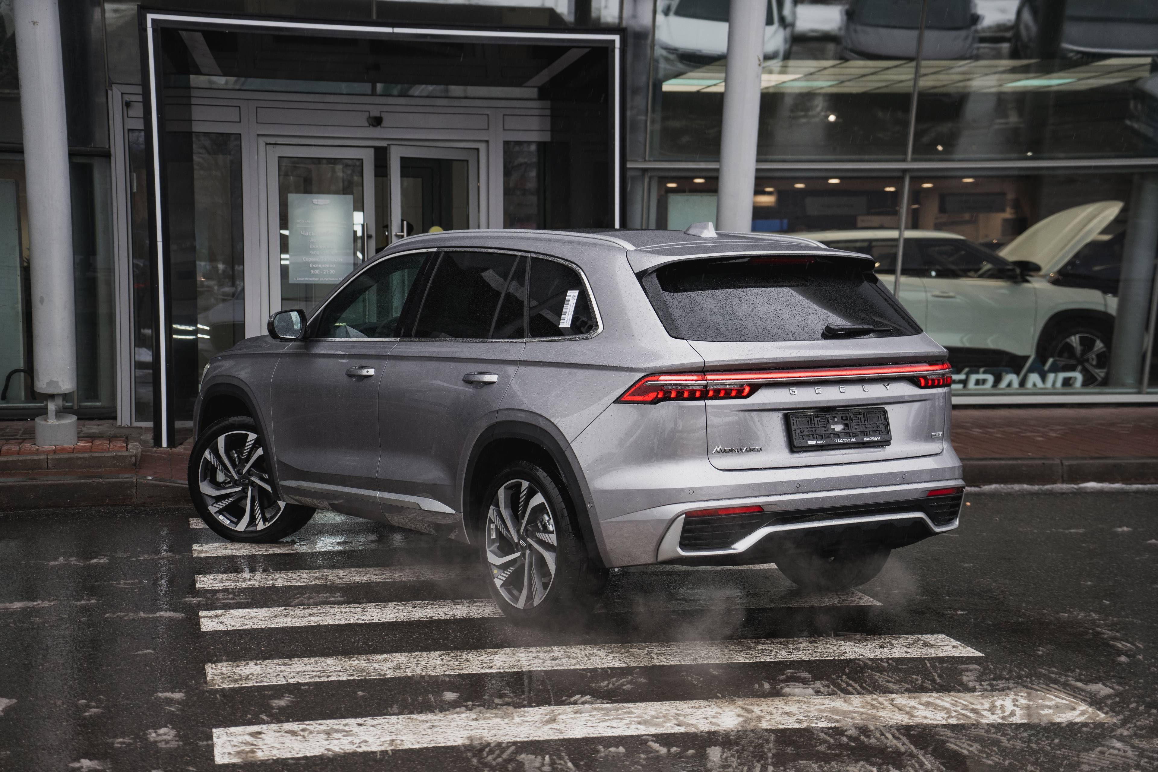 Geely Monjaro Flagship 2.0T (238 hp) 8AT 4WD