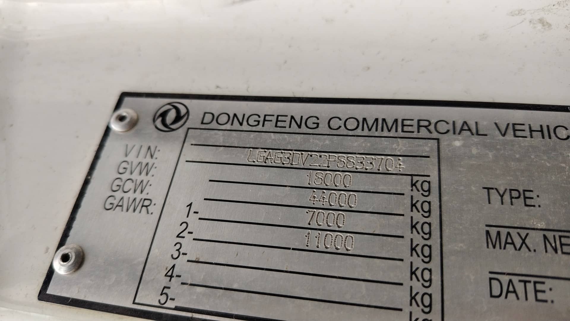 DongFeng DFH4180 4x2,  465 263 км, 2023 года в лизинг