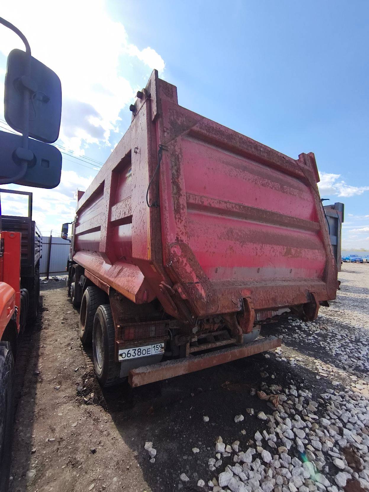 Sitrak ZZ3316V306ME,  220 141 км, 2022 года в лизинг