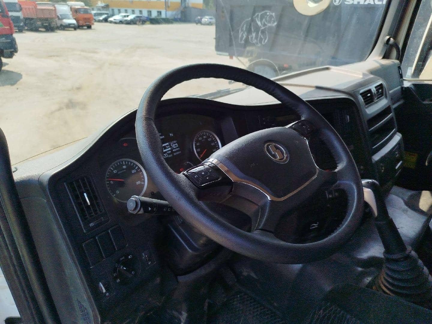 Shacman SX32586W385С,  96 336 км, 2022 года в лизинг