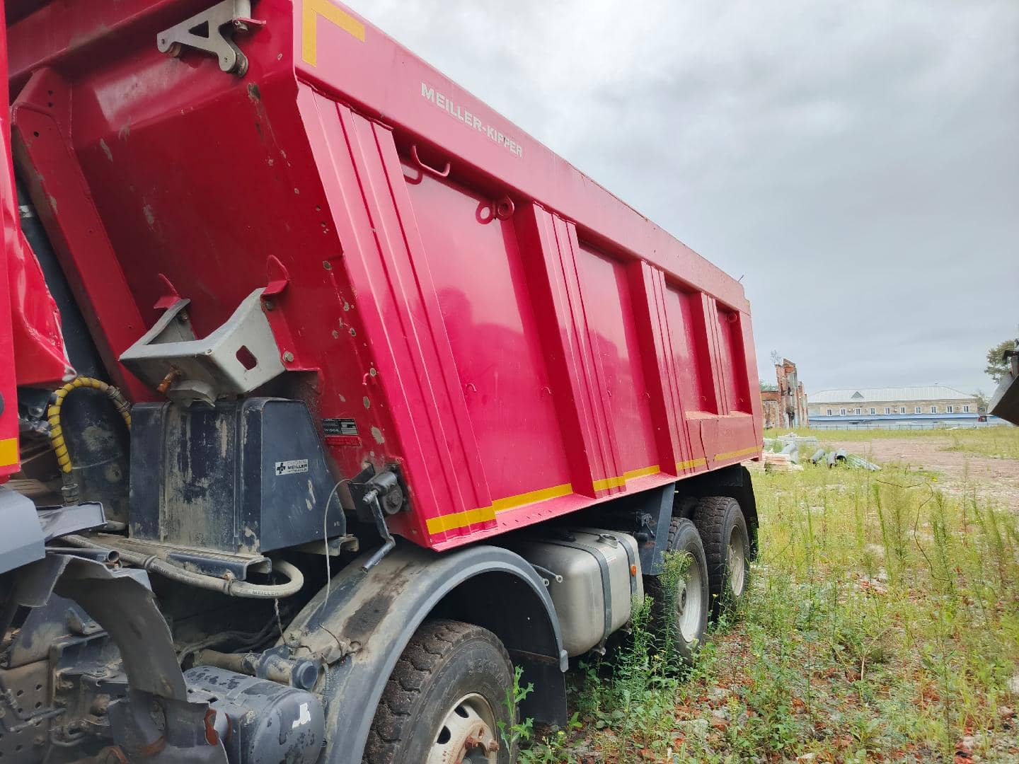 Mercedes-Benz Arocs 4145 K ,  214 500 км, 2021 года