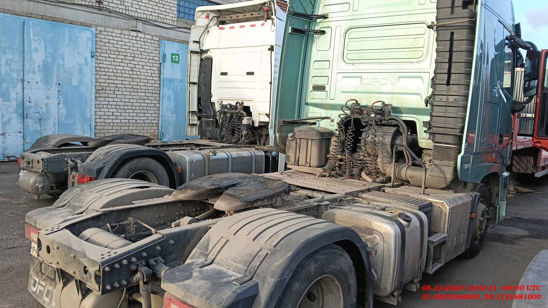 DongFeng DFH4180C2 4x2,  396 942 км, 2022 года в лизинг