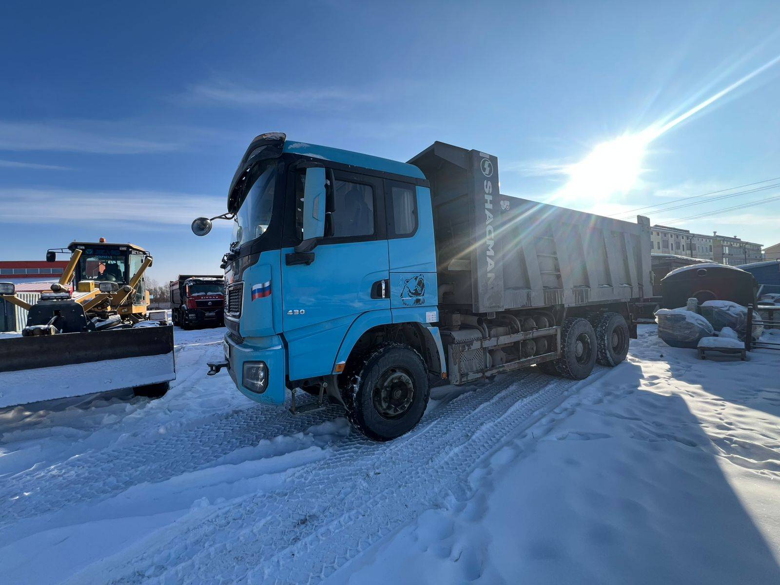 Shacman SX32586V384,  67 958 км, 2023 года