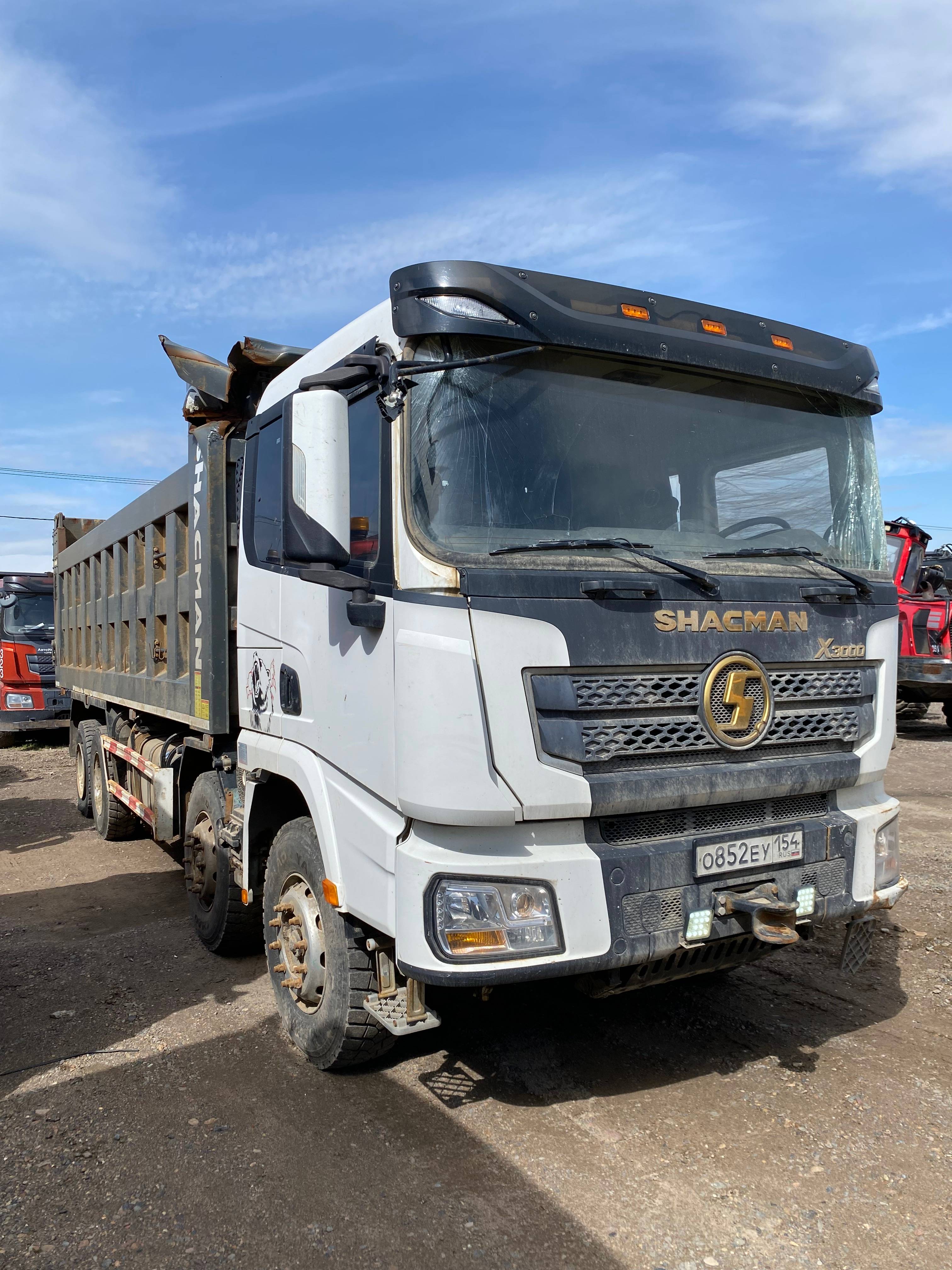 Shacman SX33186V366,  127 937 км, 2022 года в лизинг