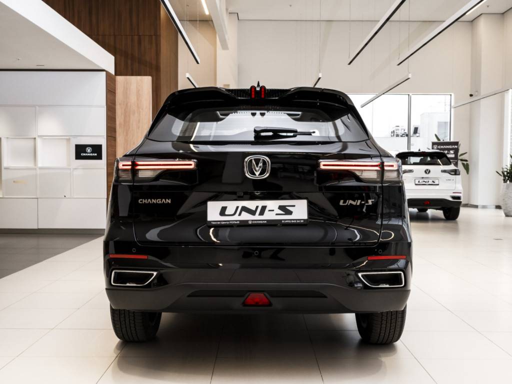 Changan Uni-S Tech 1.5T 7AT